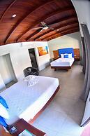 Republik Hotel, Bistro and Disco on Site