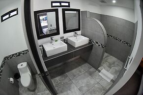 Republik Hotel, Bistro and Disco on Site