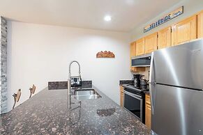 Etta Place 6 by Avantstay Ski In/ Ski Out Unit!