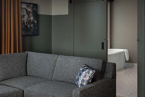 Hotel Nickel Plate Fishers, Tapestry Collection By Hilton