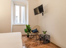 Ghiberti Apartments - Persian Blue