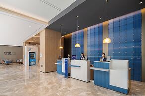 Holiday Inn Express Xi An Aerospace Town by IHG
