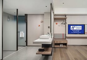 Holiday Inn Express Xi An Aerospace Town by IHG