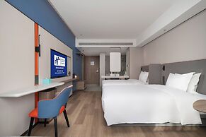 Holiday Inn Express Xi An Aerospace Town by IHG