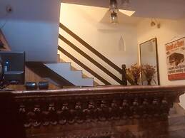 Hotel Little Buddha Inn