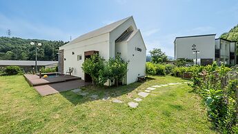 Gapyeong Bandivillage