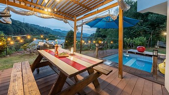 Gapyeong Bandivillage