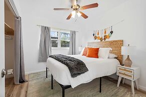 Bay Breeze Bungalow