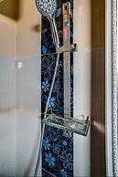 OYO Life 93251 Apartement Gateway Cicadas By Alugada