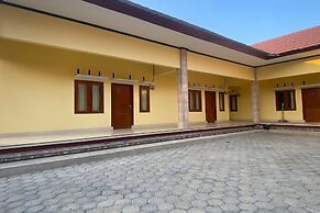 OYO Life 93255 Kosan Teratai Jaya