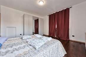 Venice H&S APT Private Room With AC