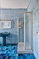 Venice H&S APT Private Room With AC