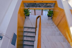 Roamers Inn - Hostel