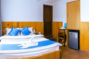 Roamers Inn - Hostel