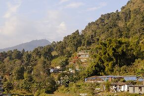 Roamers Inn - Hostel