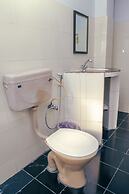 Roamers Inn - Hostel