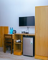 Roamers Inn - Hostel