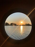 Time out on the Havel - Houseboat
