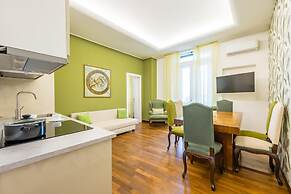 Green Tea Flat at Piazza Carit by Wonderful Italy