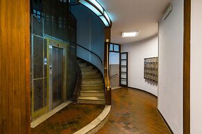 Green Tea Flat at Piazza Carit by Wonderful Italy