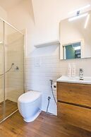 Green Tea Flat at Piazza Carit by Wonderful Italy