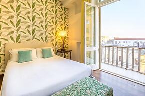 Green Tea Flat at Piazza Carit by Wonderful Italy