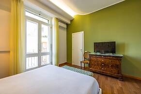 Green Tea Flat at Piazza Carit by Wonderful Italy