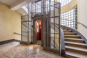 Green Tea Flat at Piazza Carit by Wonderful Italy