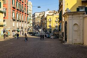 Green Tea Flat at Piazza Carit by Wonderful Italy