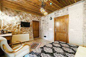 Tuğhan Stone House