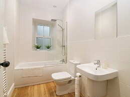 8 Barney Mains Cottage
