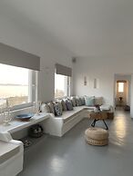 Mykonian Luxury Villa Azure w View Pool