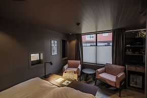 Henningsvær Bryggehotell - by Classic Norway Hotels