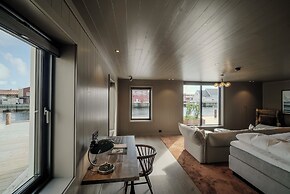 Henningsvær Bryggehotell - by Classic Norway Hotels