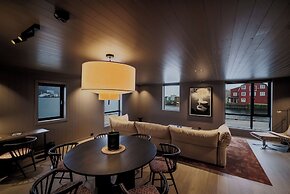 Henningsvær Bryggehotell - by Classic Norway Hotels
