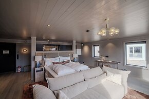 Henningsvær Bryggehotell - by Classic Norway Hotels