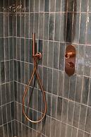 Henningsvær Bryggehotell - by Classic Norway Hotels