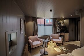 Henningsvær Bryggehotell - by Classic Norway Hotels