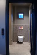 Henningsvær Bryggehotell - by Classic Norway Hotels