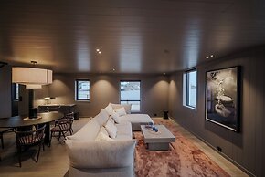 Henningsvær Bryggehotell - by Classic Norway Hotels