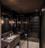 Henningsvær Bryggehotell - by Classic Norway Hotels