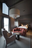 Henningsvær Bryggehotell - by Classic Norway Hotels