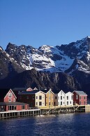 Henningsvær Bryggehotell - by Classic Norway Hotels