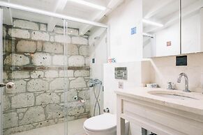 Luxury Duplex Villa w Pool and Garden in Alacati