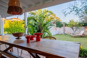 Luxury Duplex Villa w Pool and Garden in Alacati