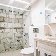 Luxury Duplex Villa w Pool and Garden in Alacati