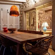 Luxury Duplex Villa w Pool and Garden in Alacati