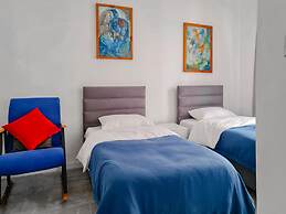 Flat With Sea View Balcony in Kyrenia