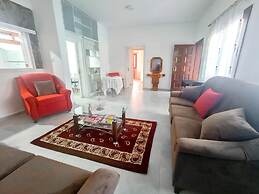 Flat With Garden 5 min to Kyrenia Castle