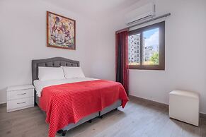 Flat With Garden 5 min to Kyrenia Castle